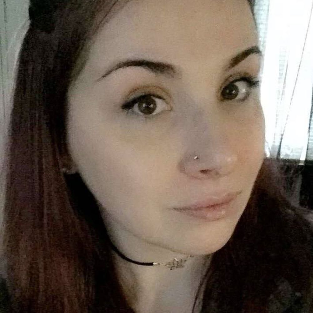 Meet your Posher, Alisa